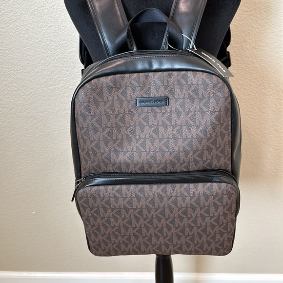 NWT Michael Kors Large Backpack - Picture 2 of 8